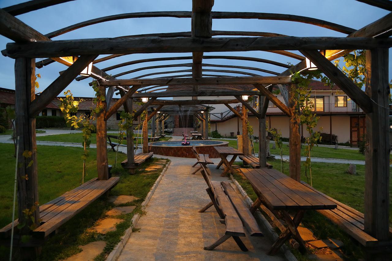 Seven Generations Winery Hotel Mechka Exterior foto